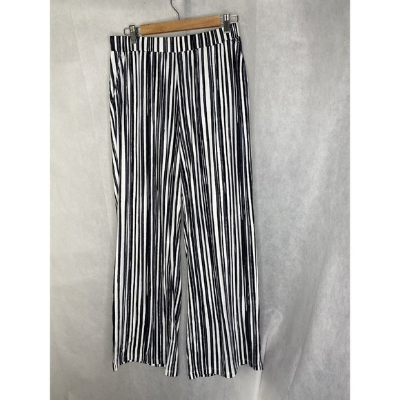 Elizabeth & Clarke Pants - Elizabeth & Clarke Womens Striped wide leg Pants Pull on  Black white size S